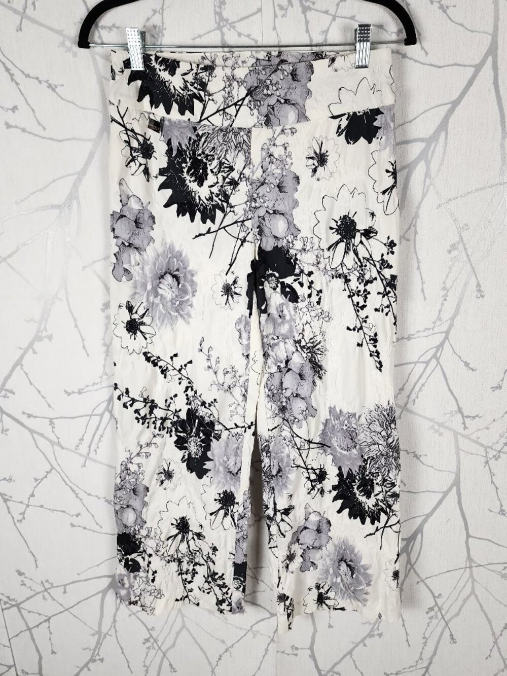 Lisette L Floral Watercolor Stretch Knit High Rise Straight Leg Crop Pants